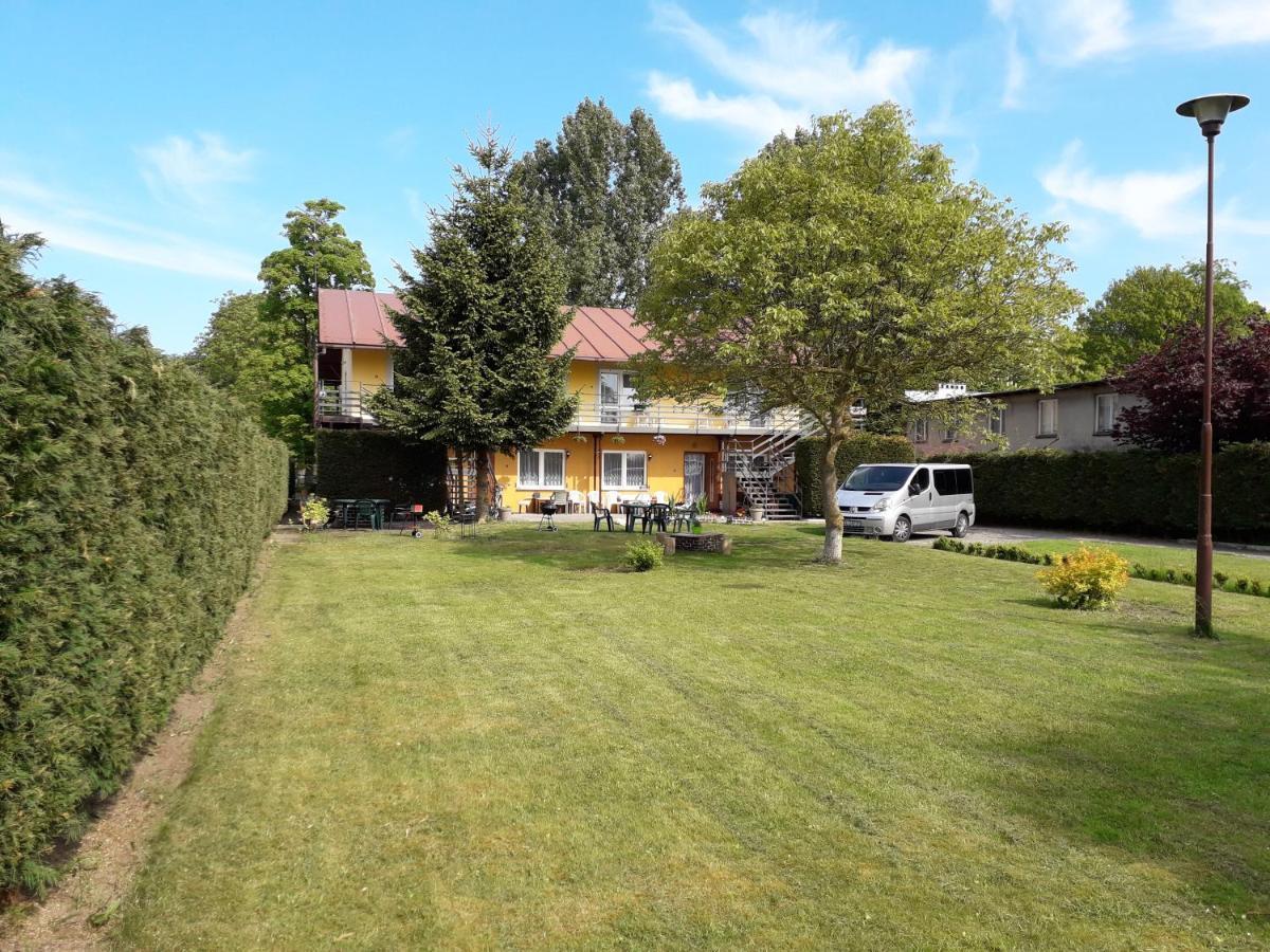 Bed and Breakfast Dom Joanna Дзивнув Экстерьер фото