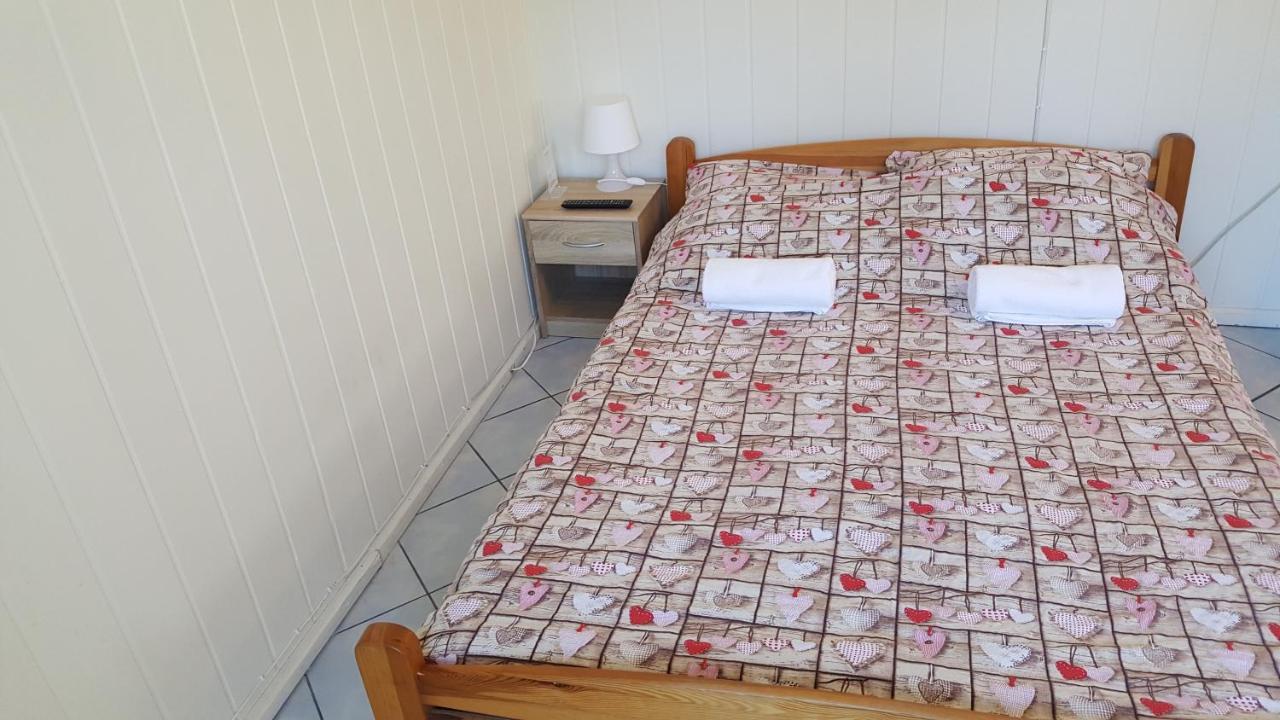 Bed and Breakfast Dom Joanna Дзивнув Экстерьер фото