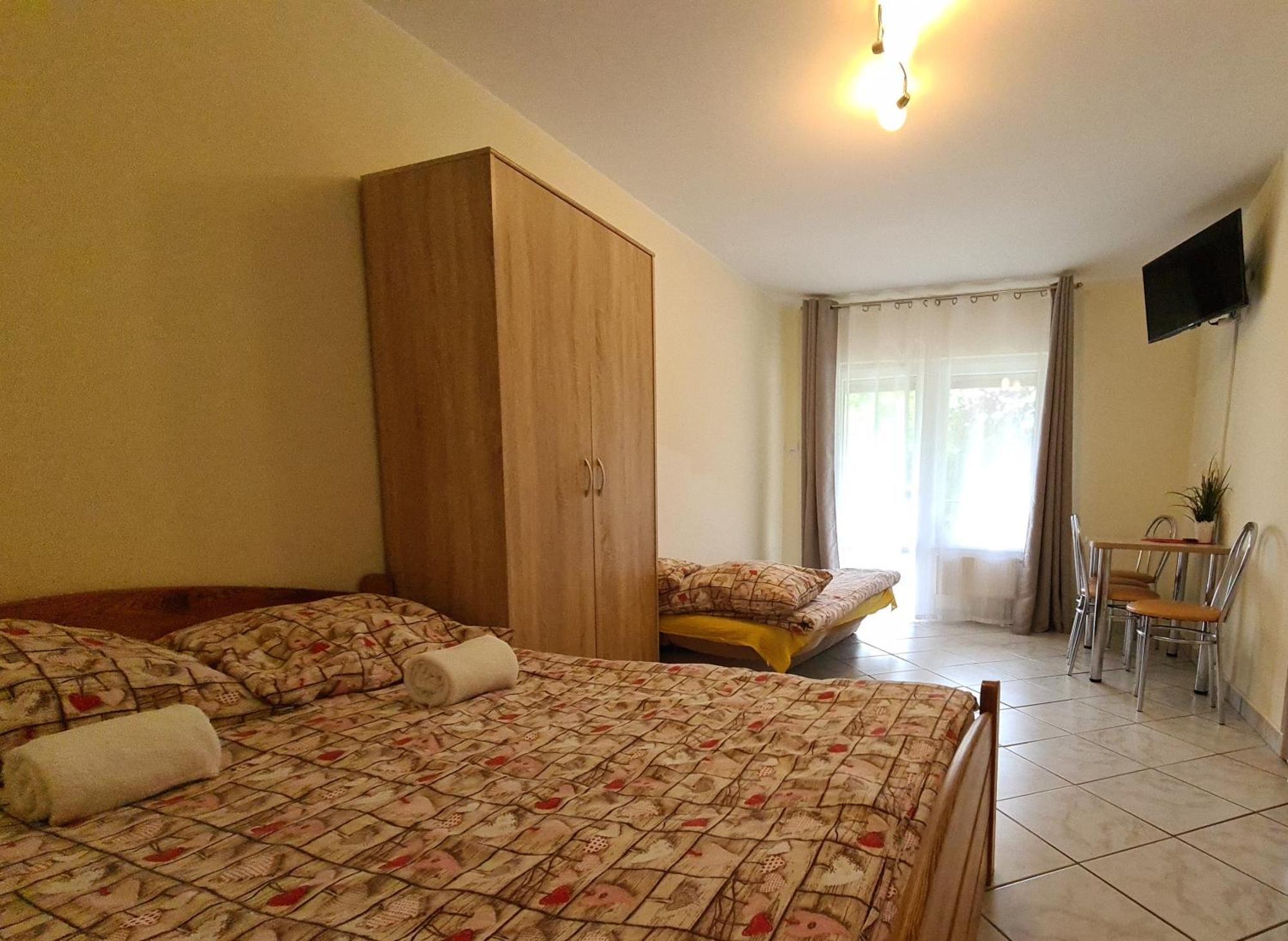 Bed and Breakfast Dom Joanna Дзивнув Экстерьер фото